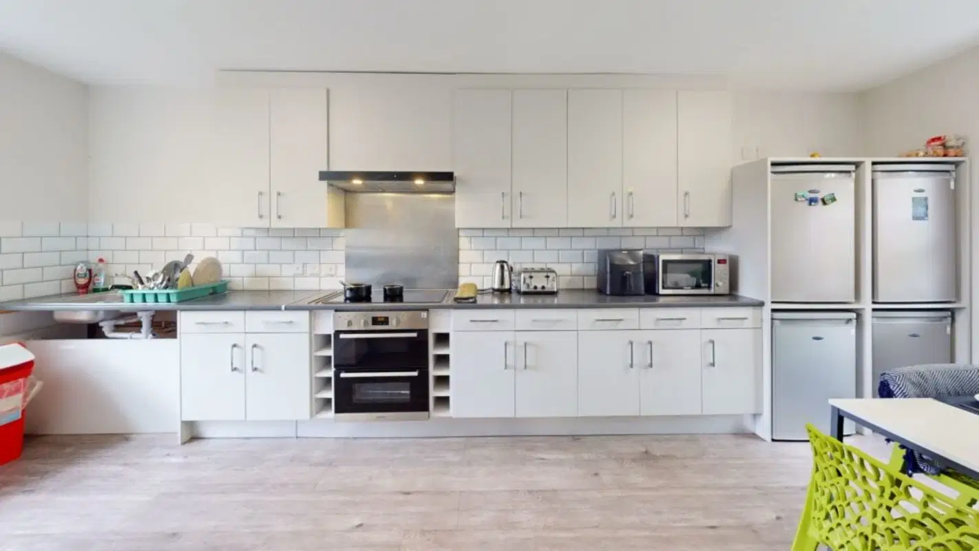 Cloister House, Broadgate Park, University of Nottingham, Nottingham – Kitchen