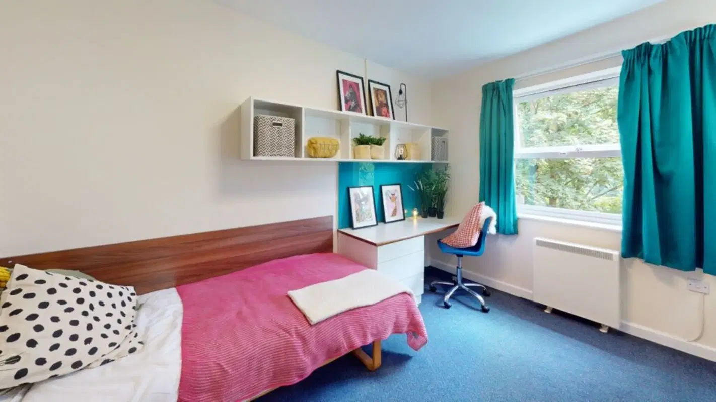 Cloister House, Broadgate Park, University of Nottingham, Nottingham – Bedroom