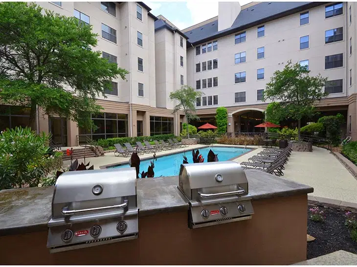 The Callaway House, College Station – Amenities