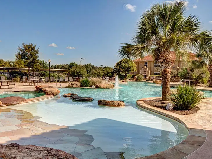 Callaway Villas, College Station – Exterior