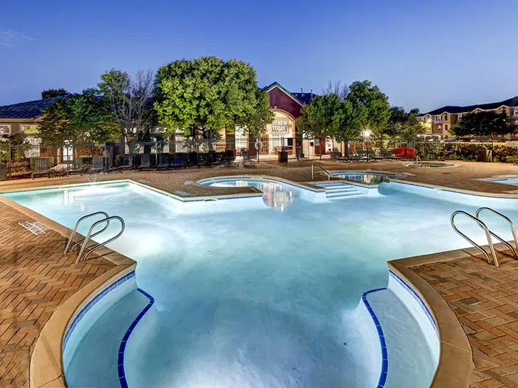University Trails, Lubbock – Exterior