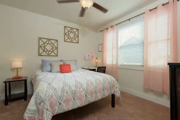 Redpoint, College Station – 6 Bed 6.5 Bath