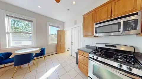 June Homes 02139, Boston – Kitchen