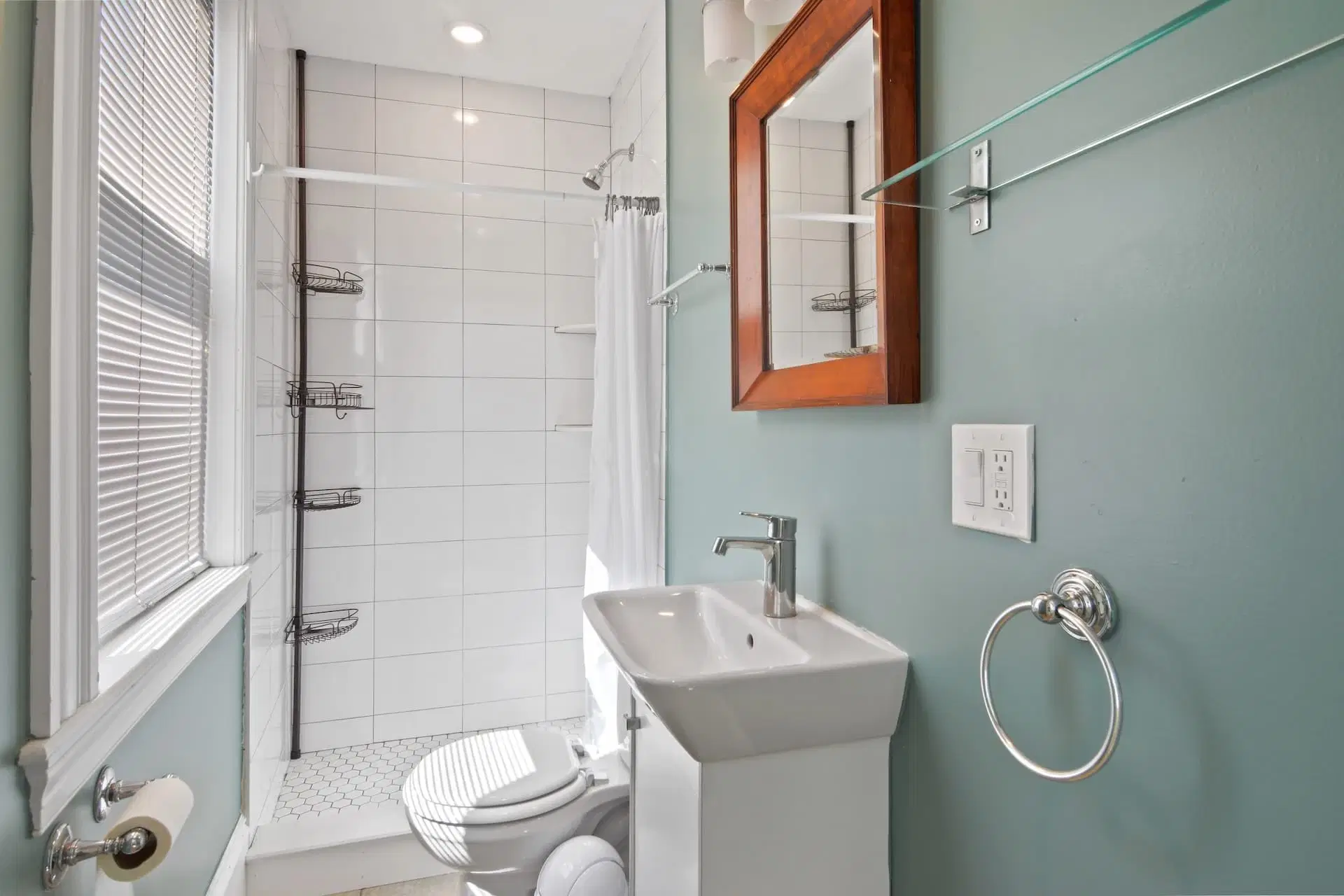 June Homes 02139, Boston – #1322D: Central Square (Cambridge)
