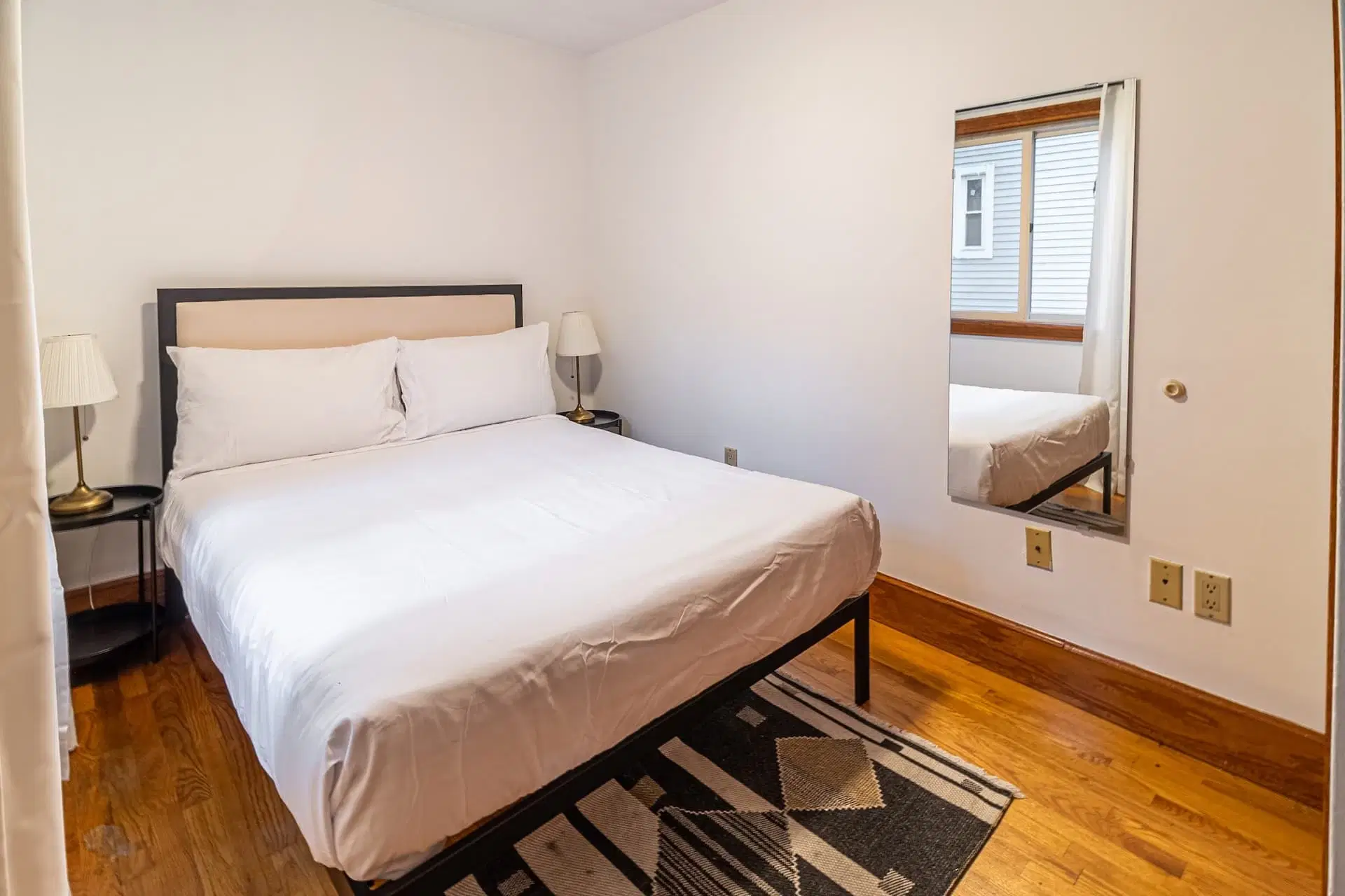 June Homes 02139, Boston – #1474C: Central Square (Cambridge)