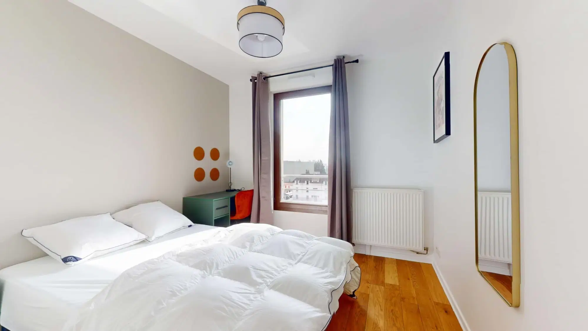 Rue Denfert Rochereau, Paris – Room 4