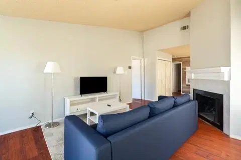 June Homes 78758, Austin – Common Area