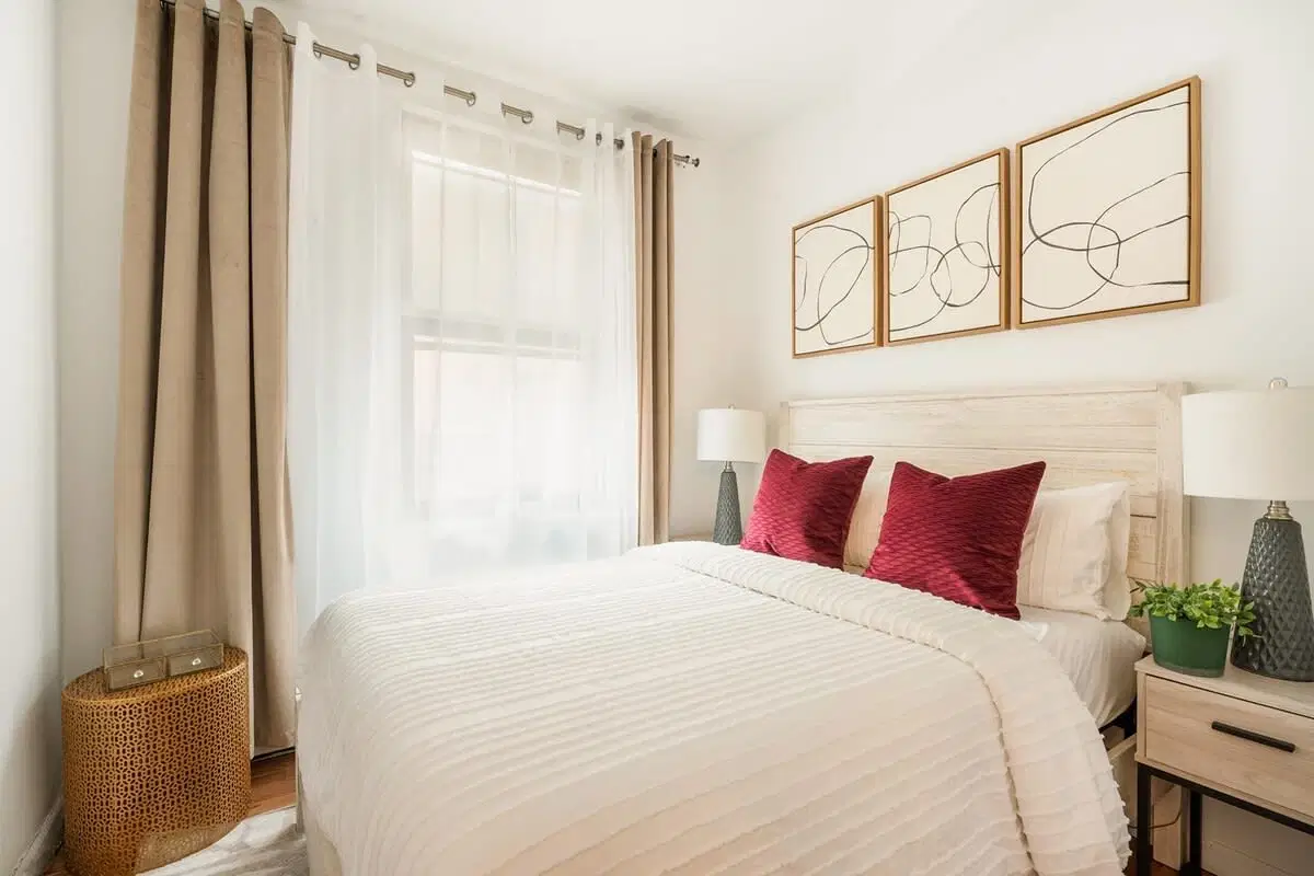 Urban 139, New York – #139-3W: Room in 2 Bedroom and 1 Bathroom