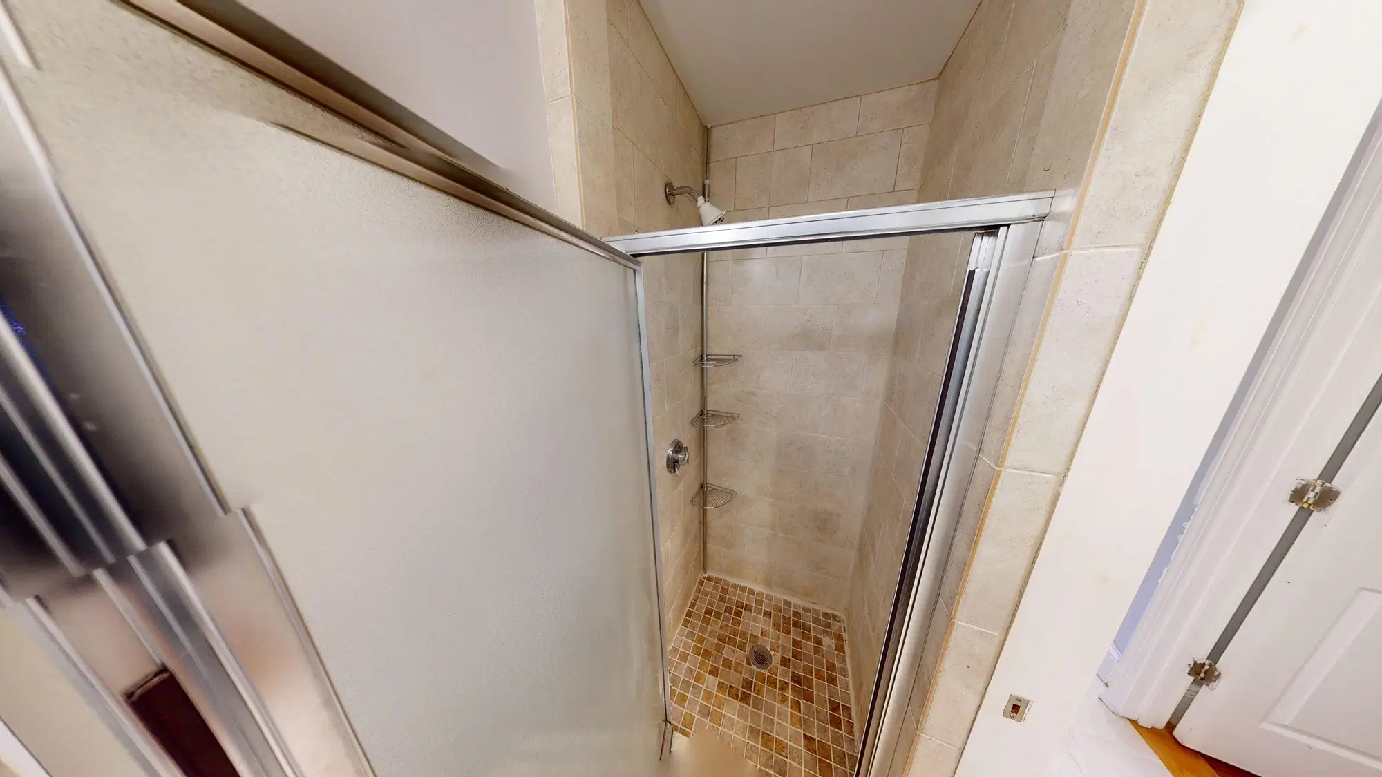 June Homes 02143, Boston – Bathroom