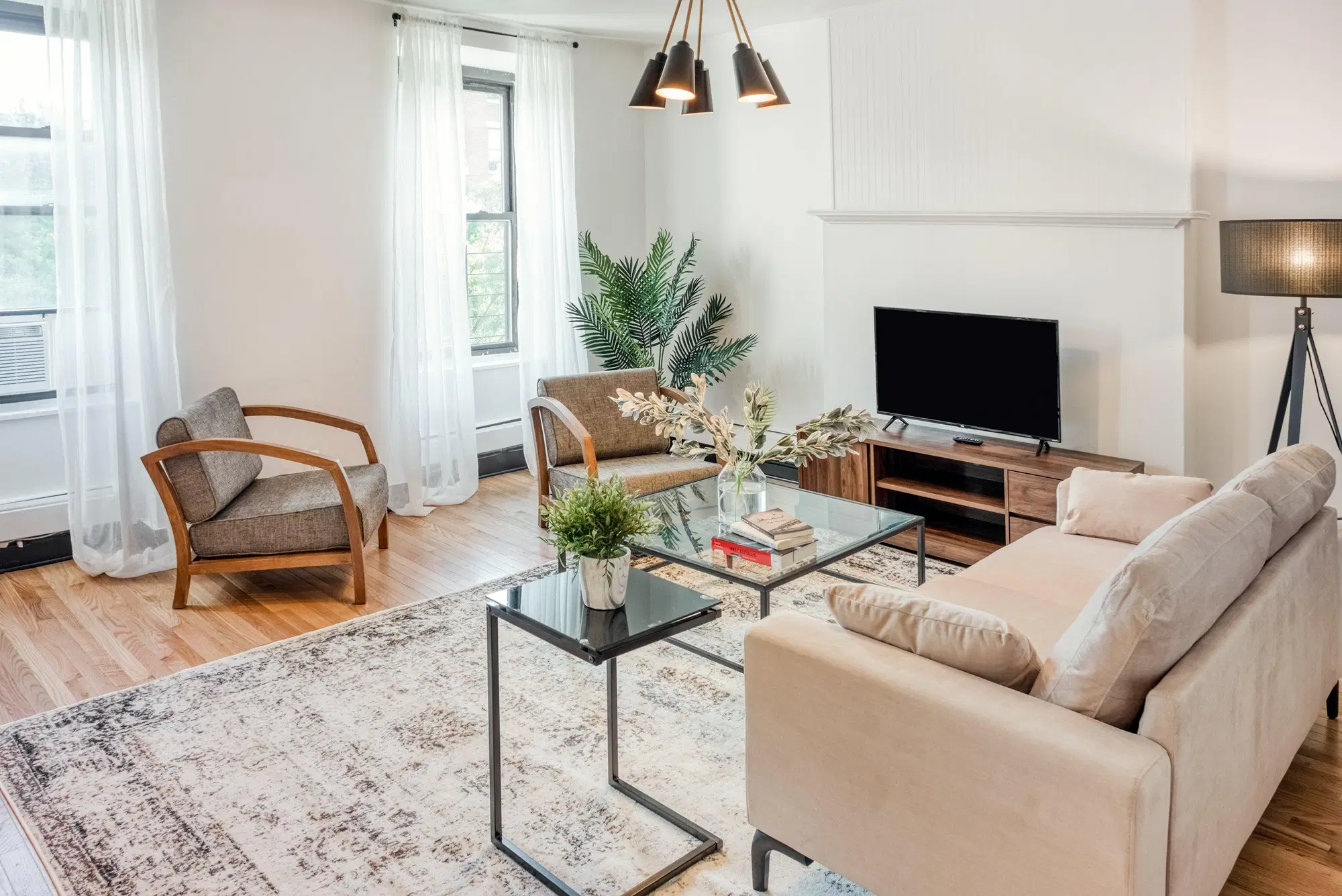 June Homes 10030, New York – Common Area