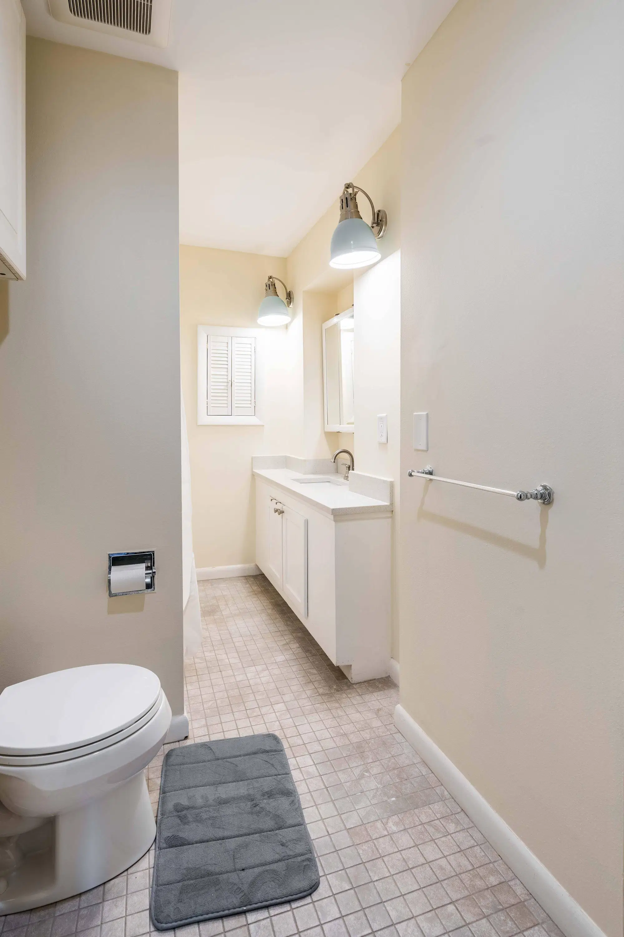 June Homes 02113, Boston – Bathroom