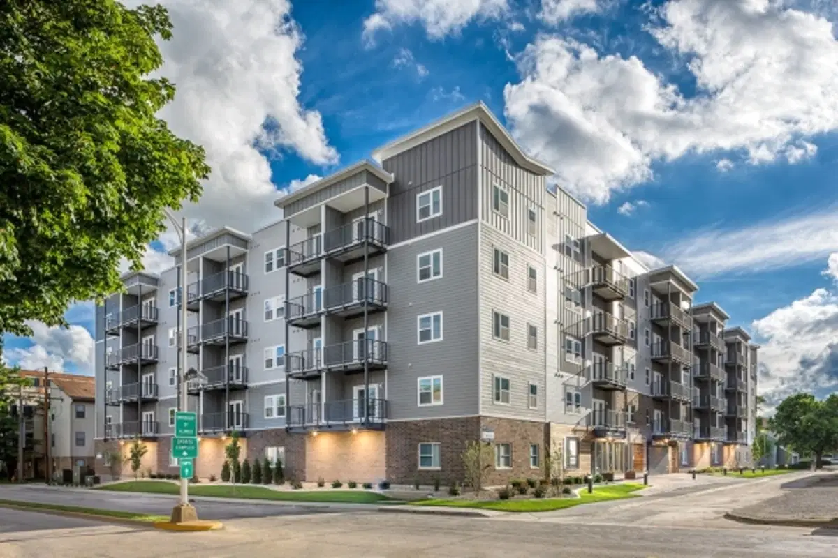 901 W. Western Ave, Urbana – Exterior