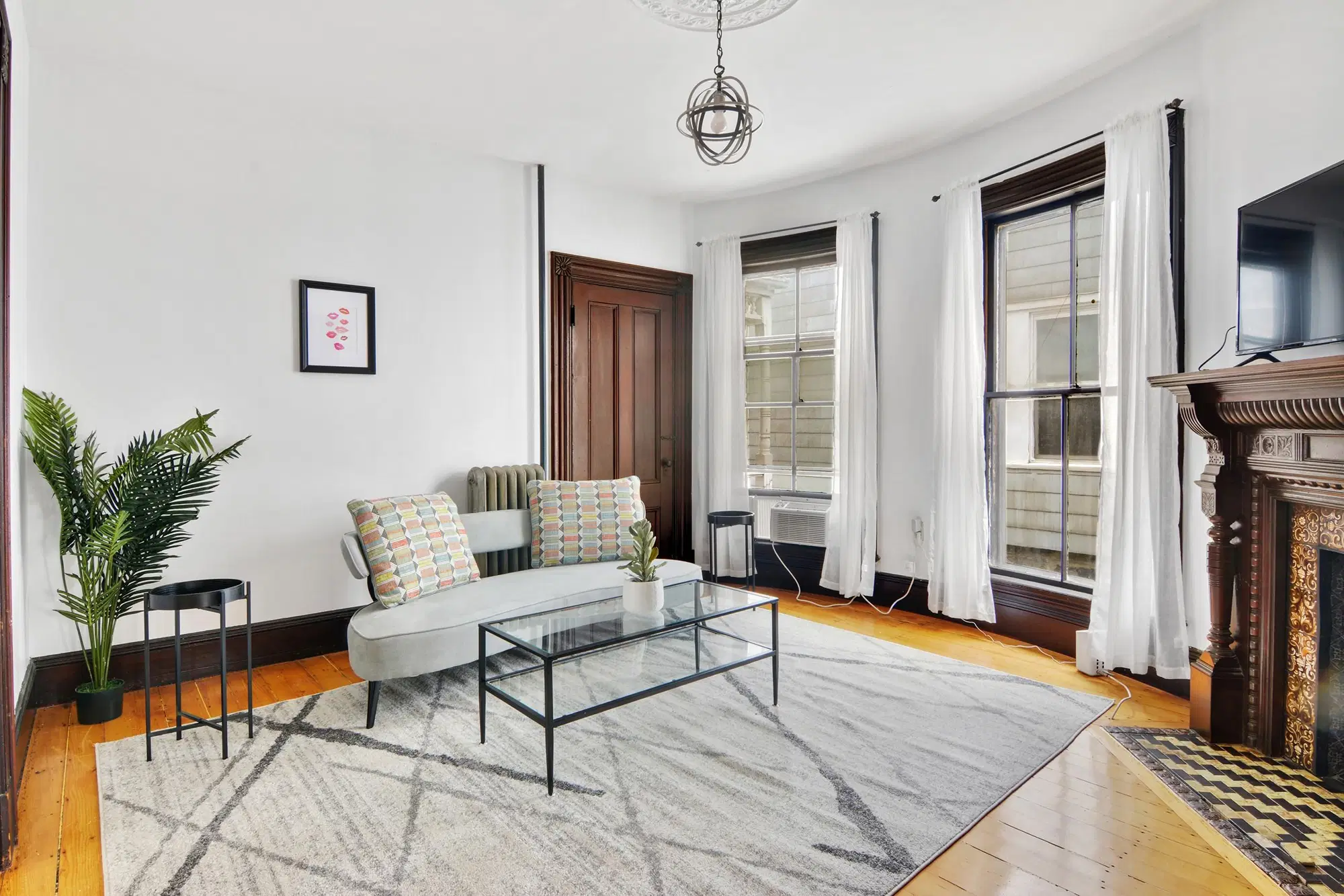 June Homes 02145, Boston – Common Area