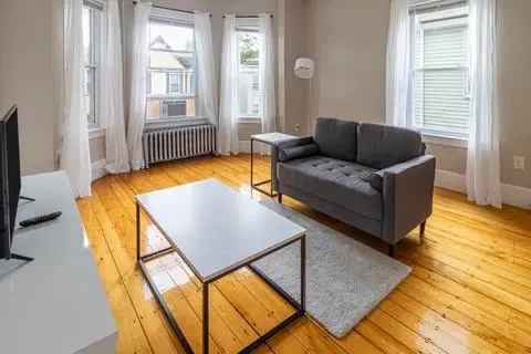 June Homes 02119, Boston – Common Area