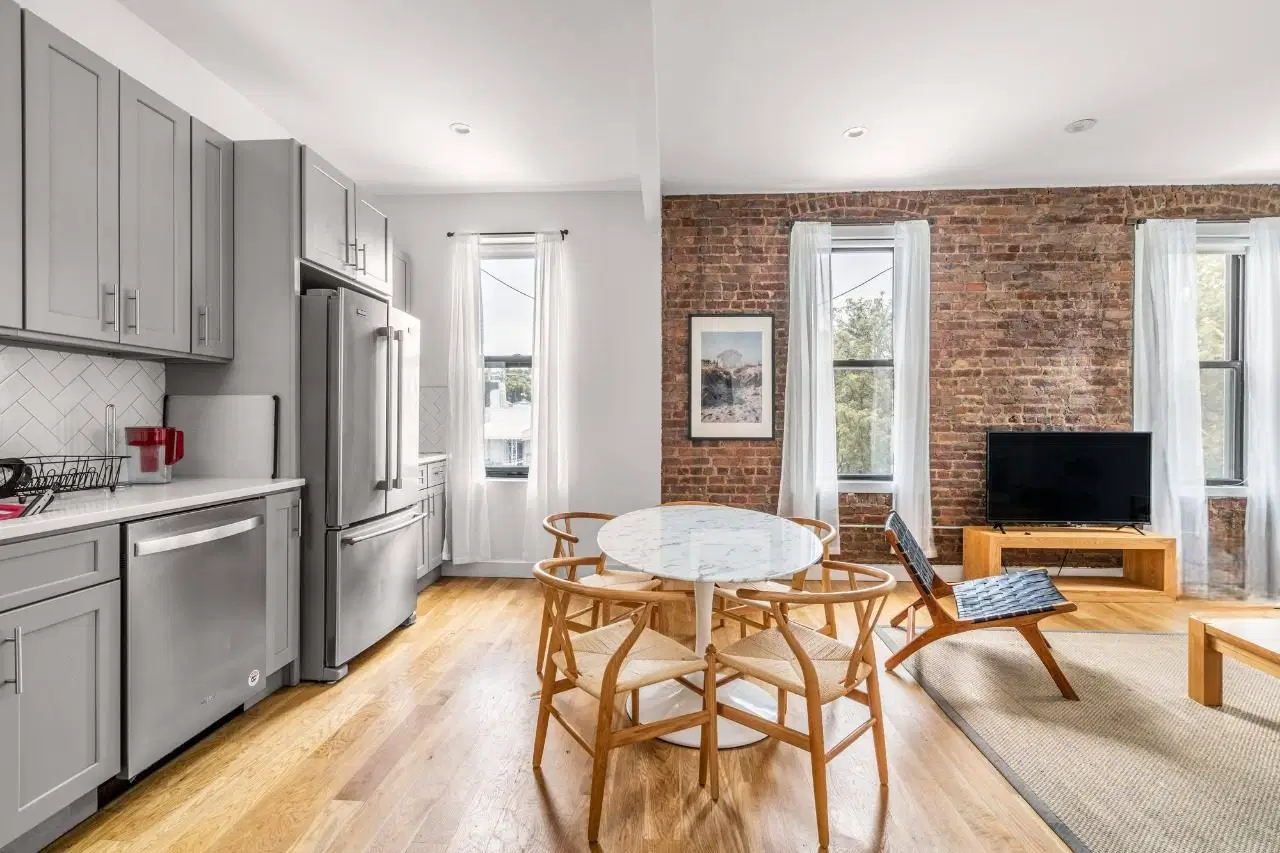 June Homes 11385, New York – Kitchen