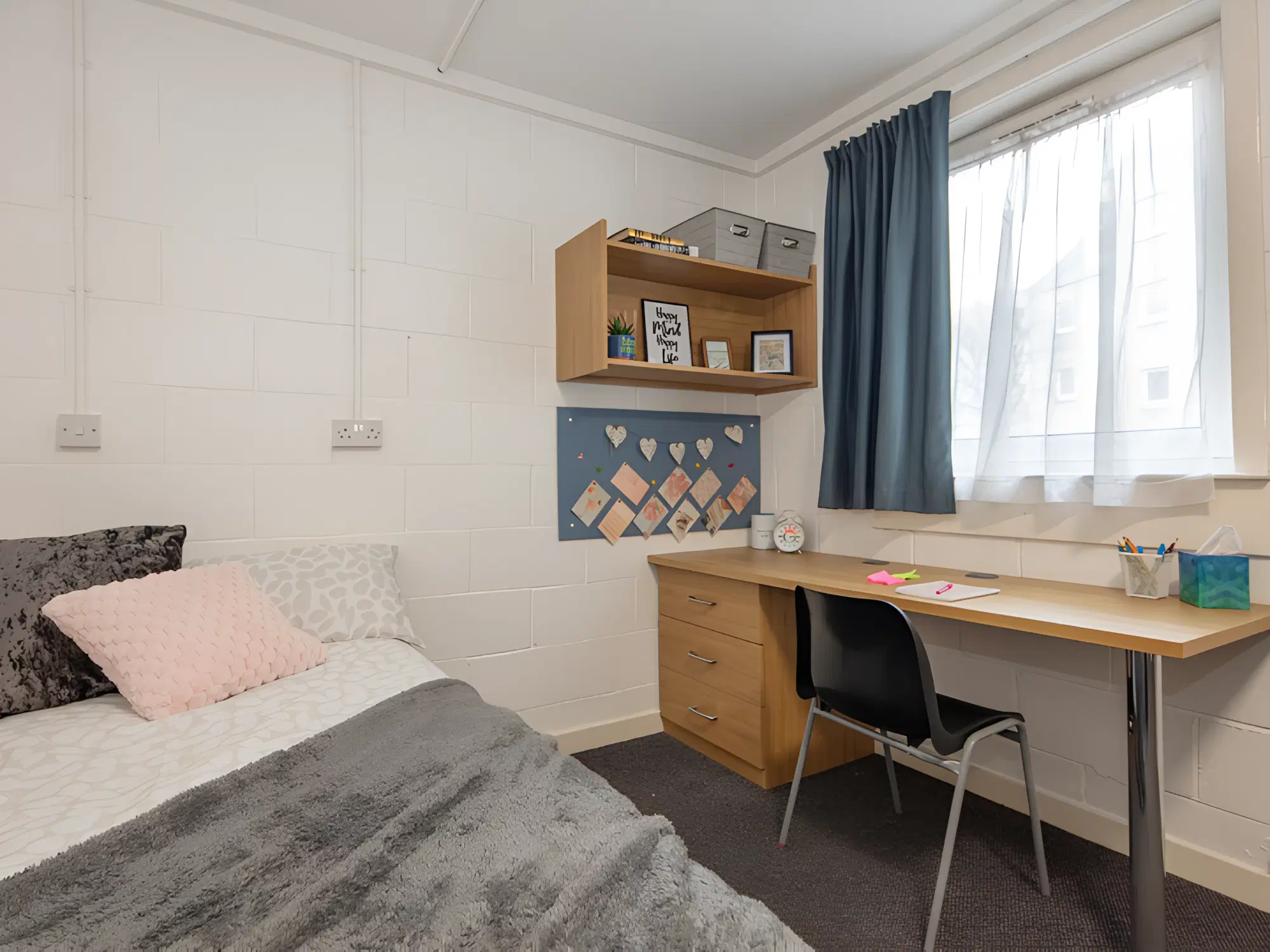 St Peter House, Aberdeen – Bedroom
