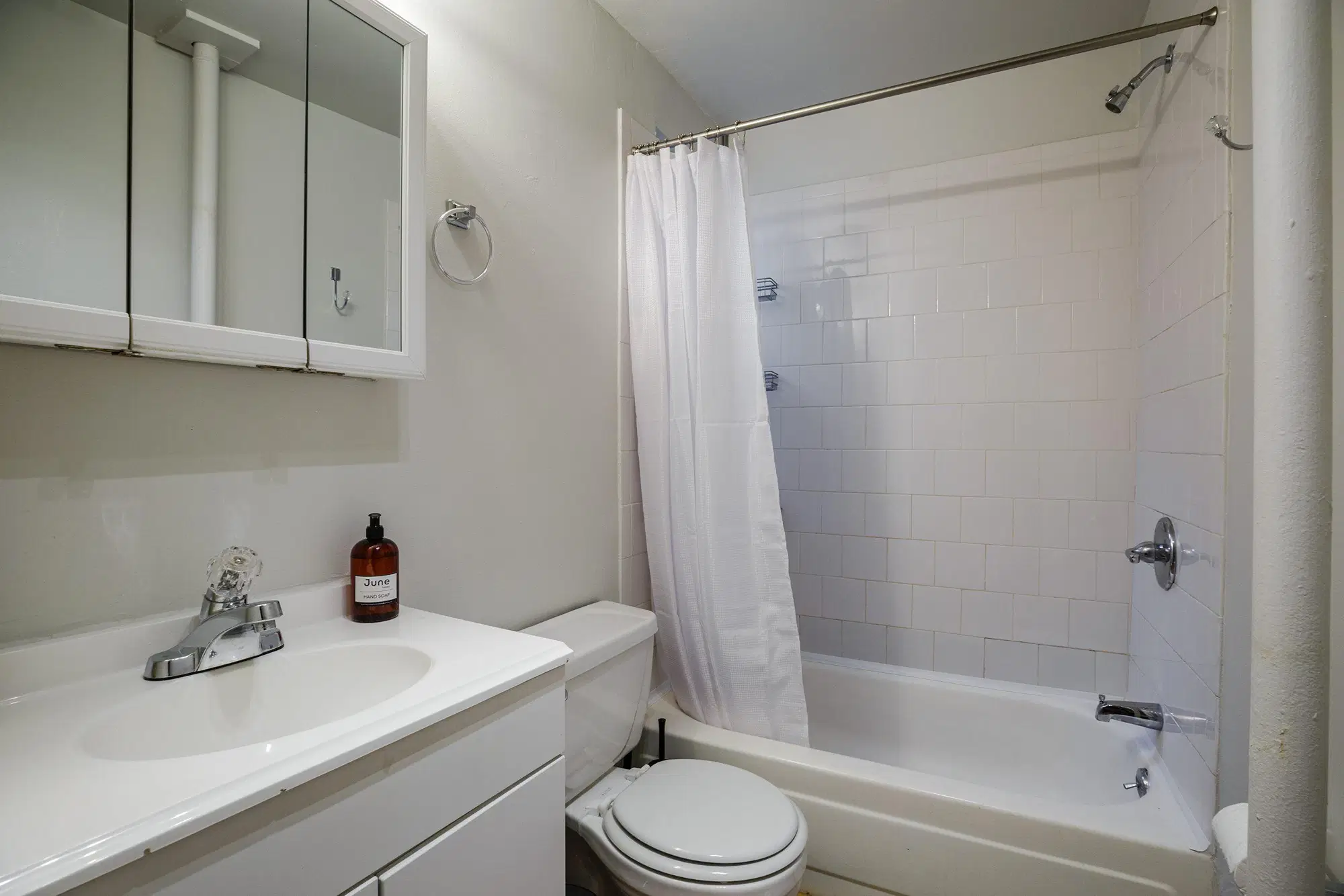 June Homes 10011, New York – Bathroom