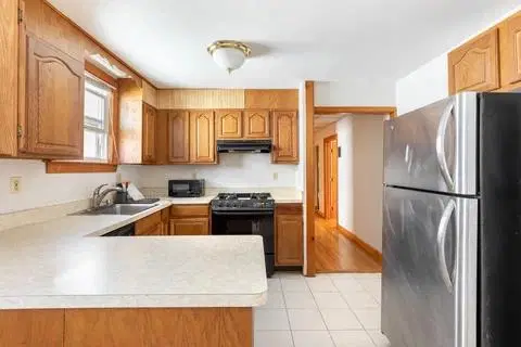 June Homes 02120, Boston – Kitchen