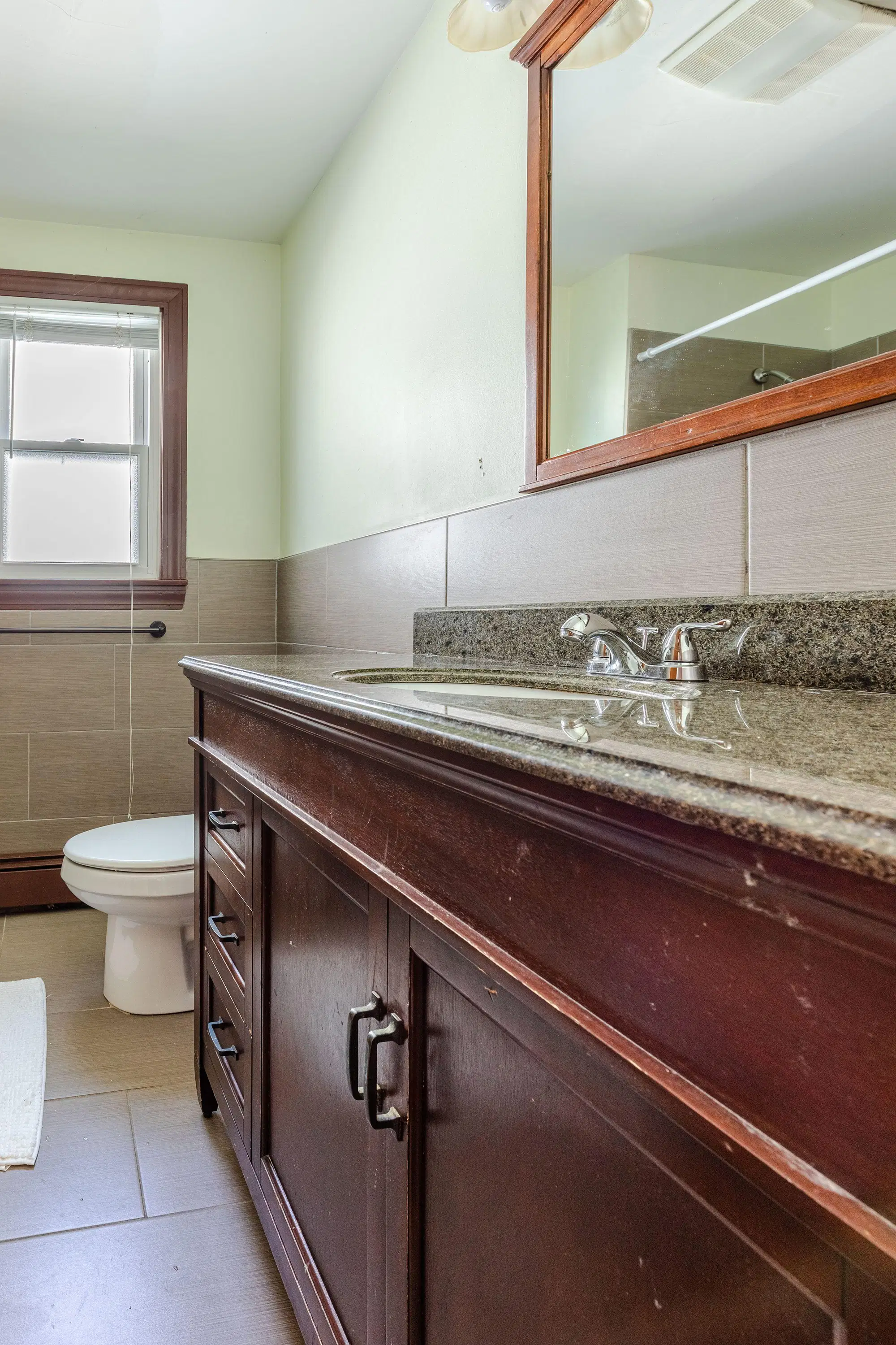 June Homes 02120, Boston – Bathroom