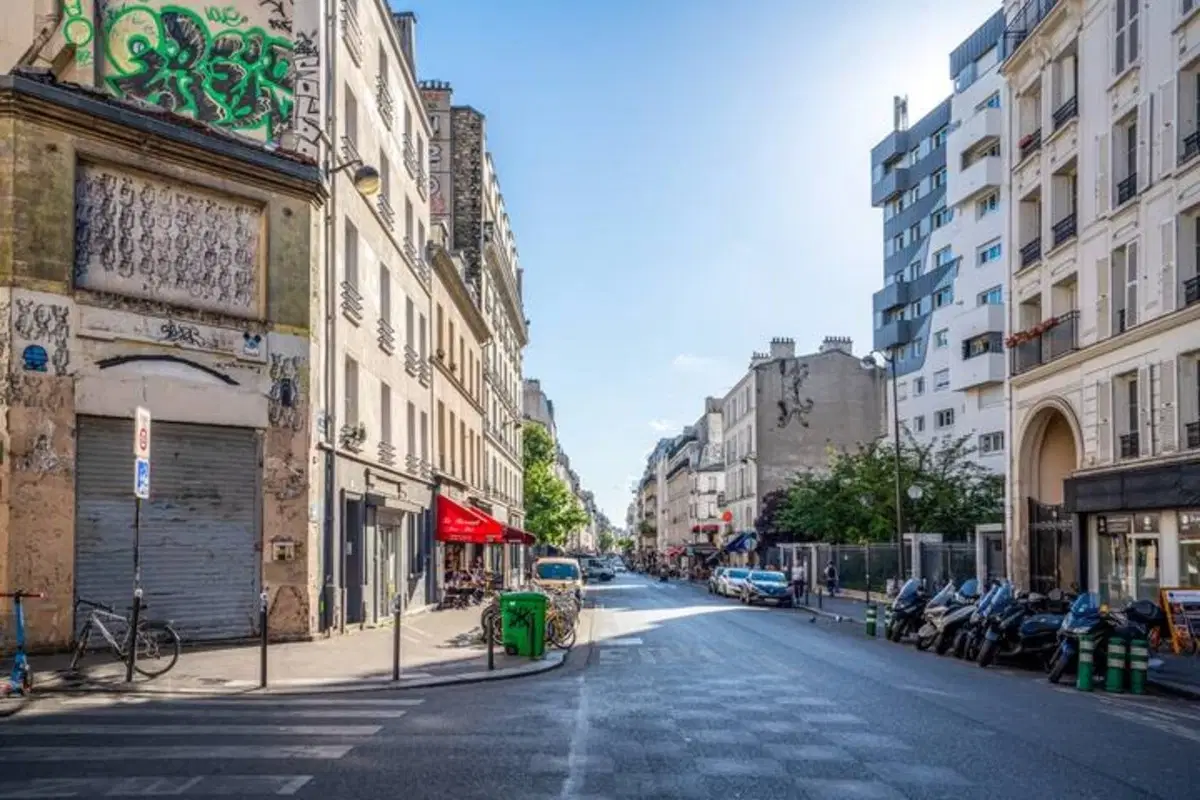 XO 75011, Paris – Exterior