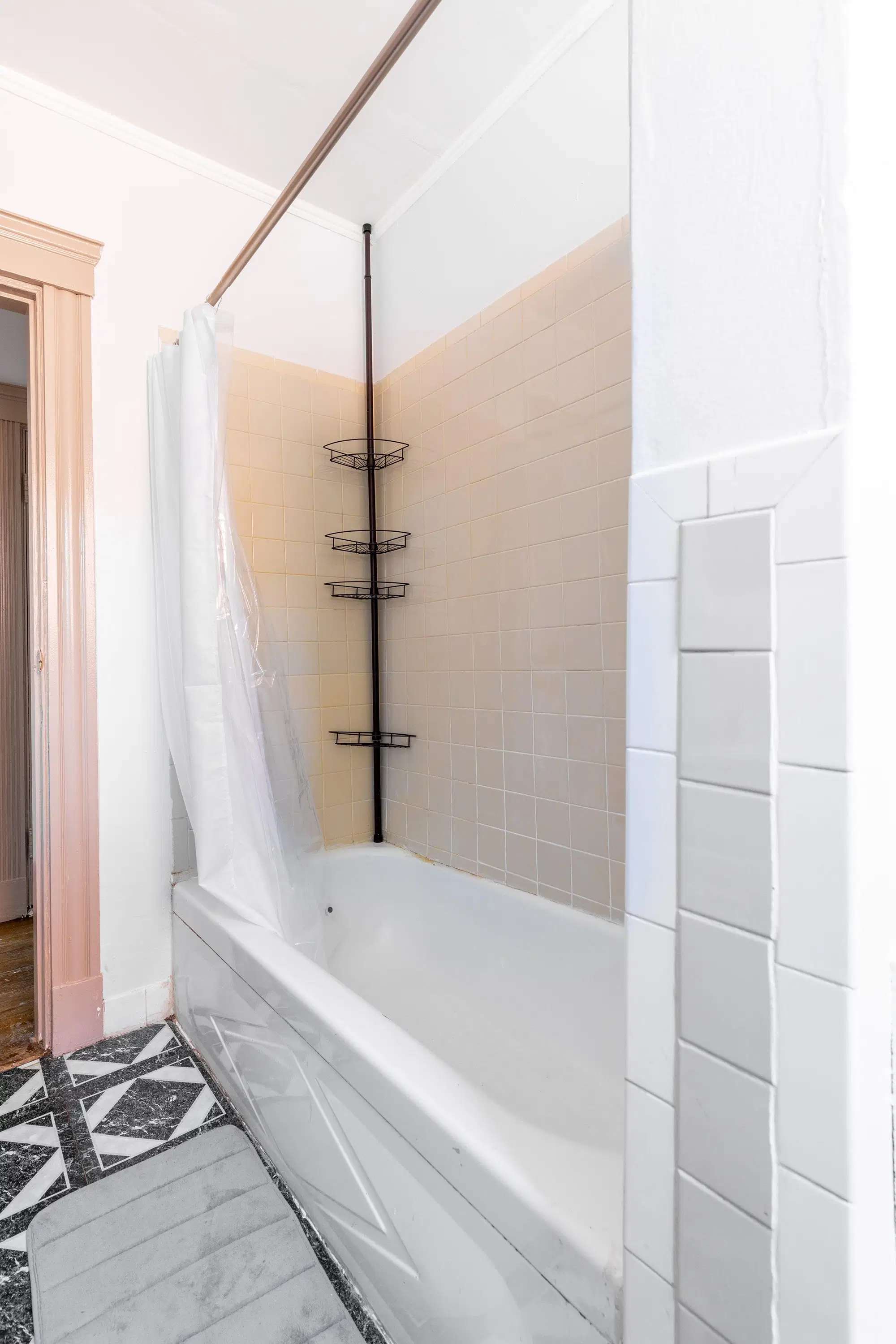 June Homes 02121, Boston – Common Area