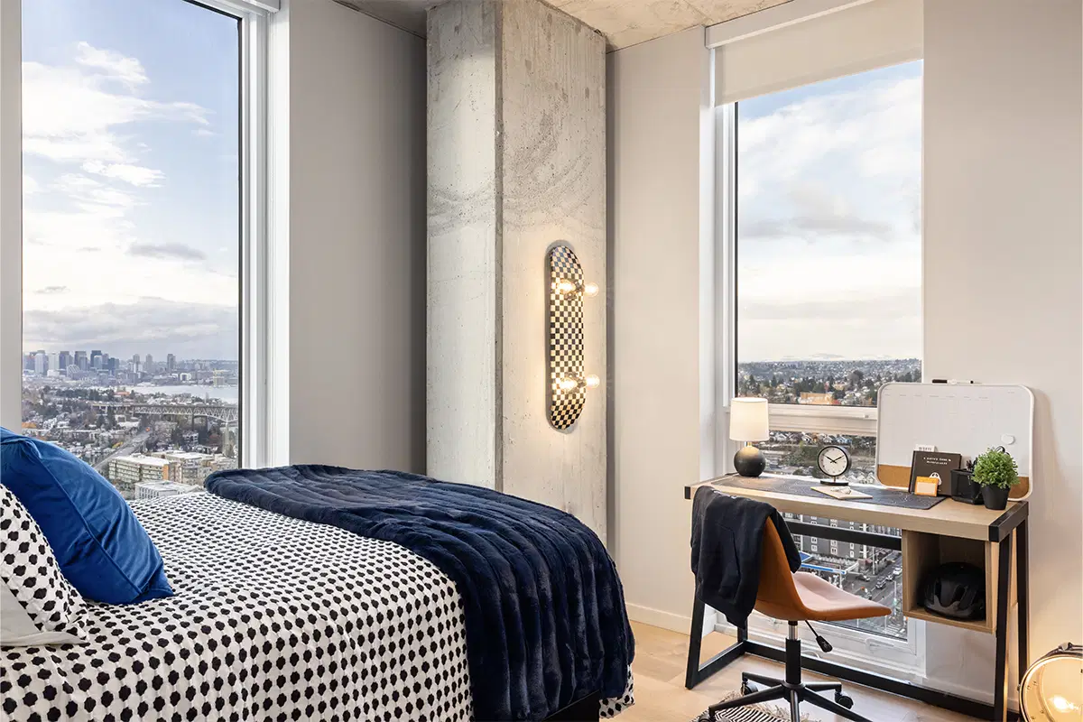 ōLiv Seattle, Seattle