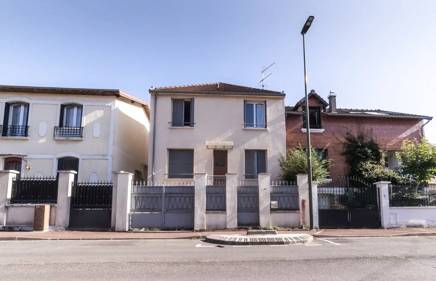 XO 94800, Paris – Exterior