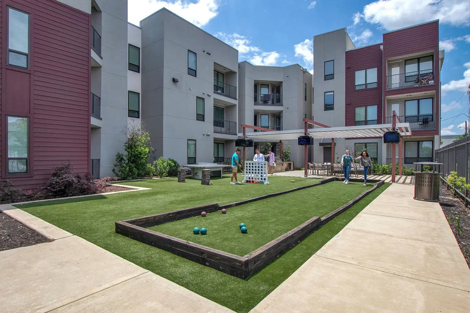 Lark Northgate, College Station – Exterior