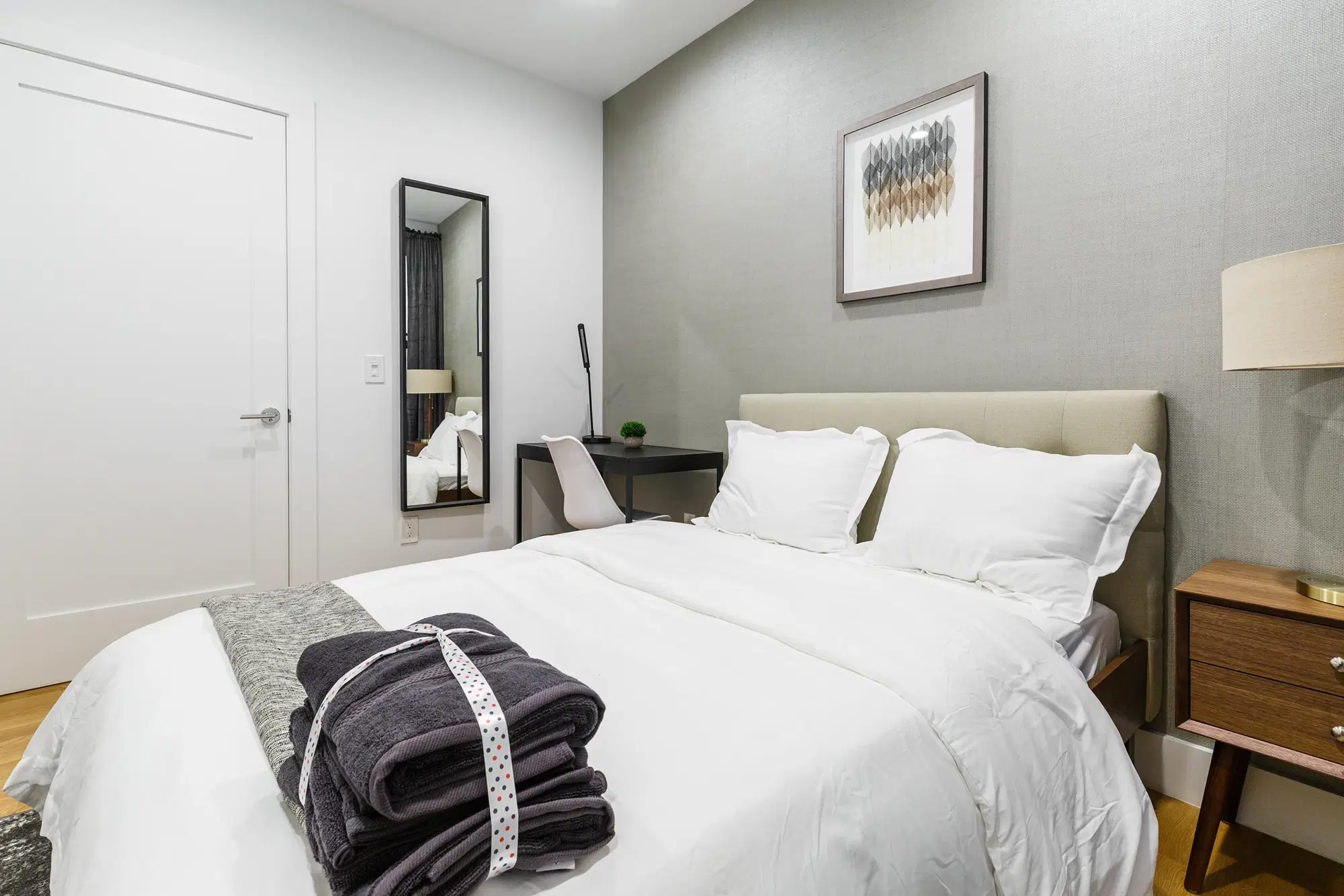 June Homes 10026, New York – #110D: Central Park