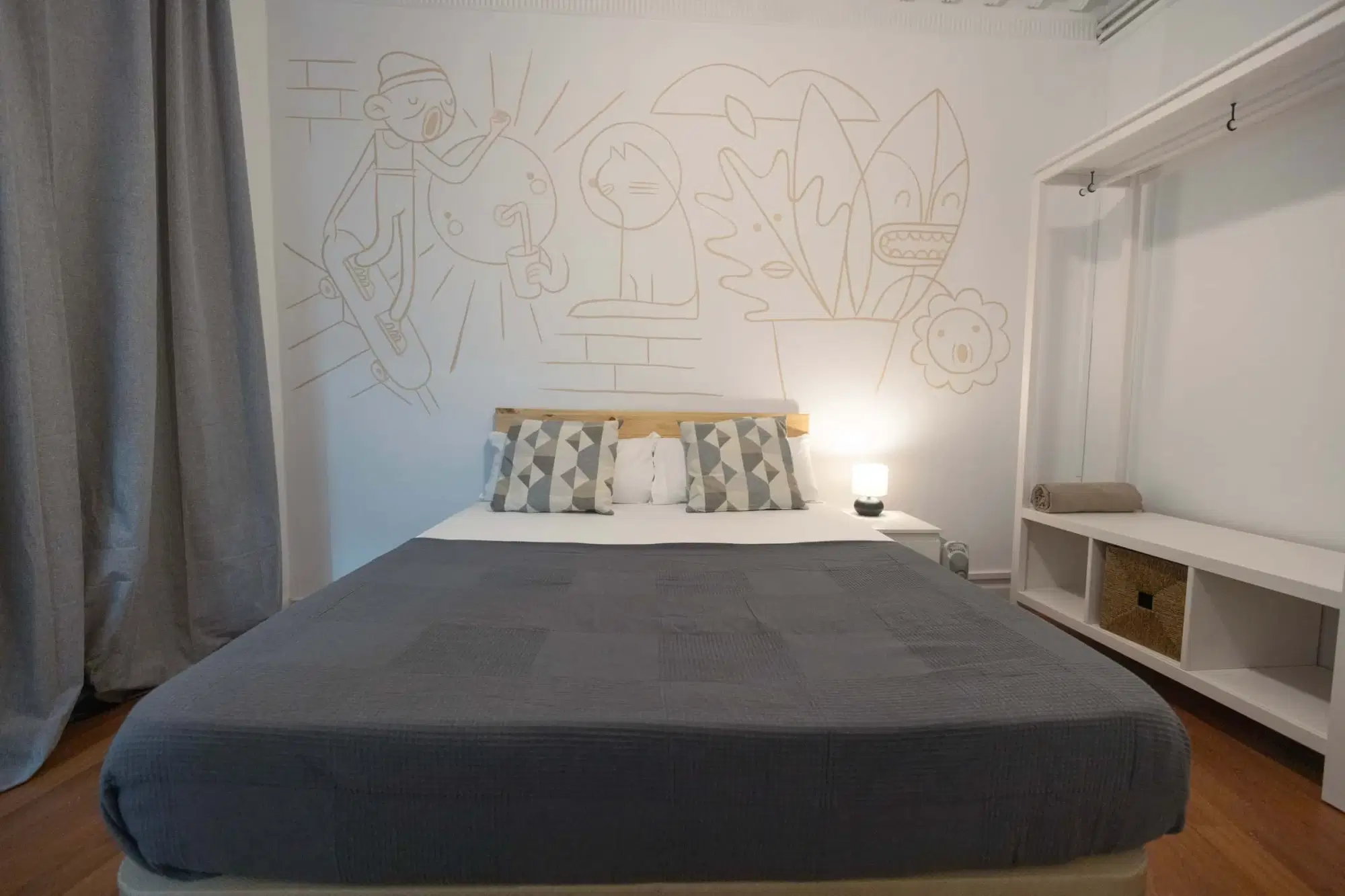 SPC 8003, Barcelona – #177027: Room in a 7 Bedroom 2 Bathroom ( Carrer de les Jonqueres)