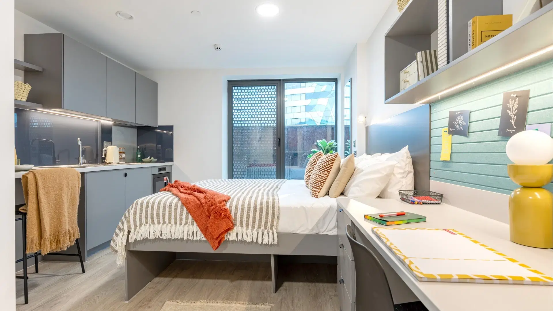Waterside, Bristol – Standard (Floor 11) - Studio