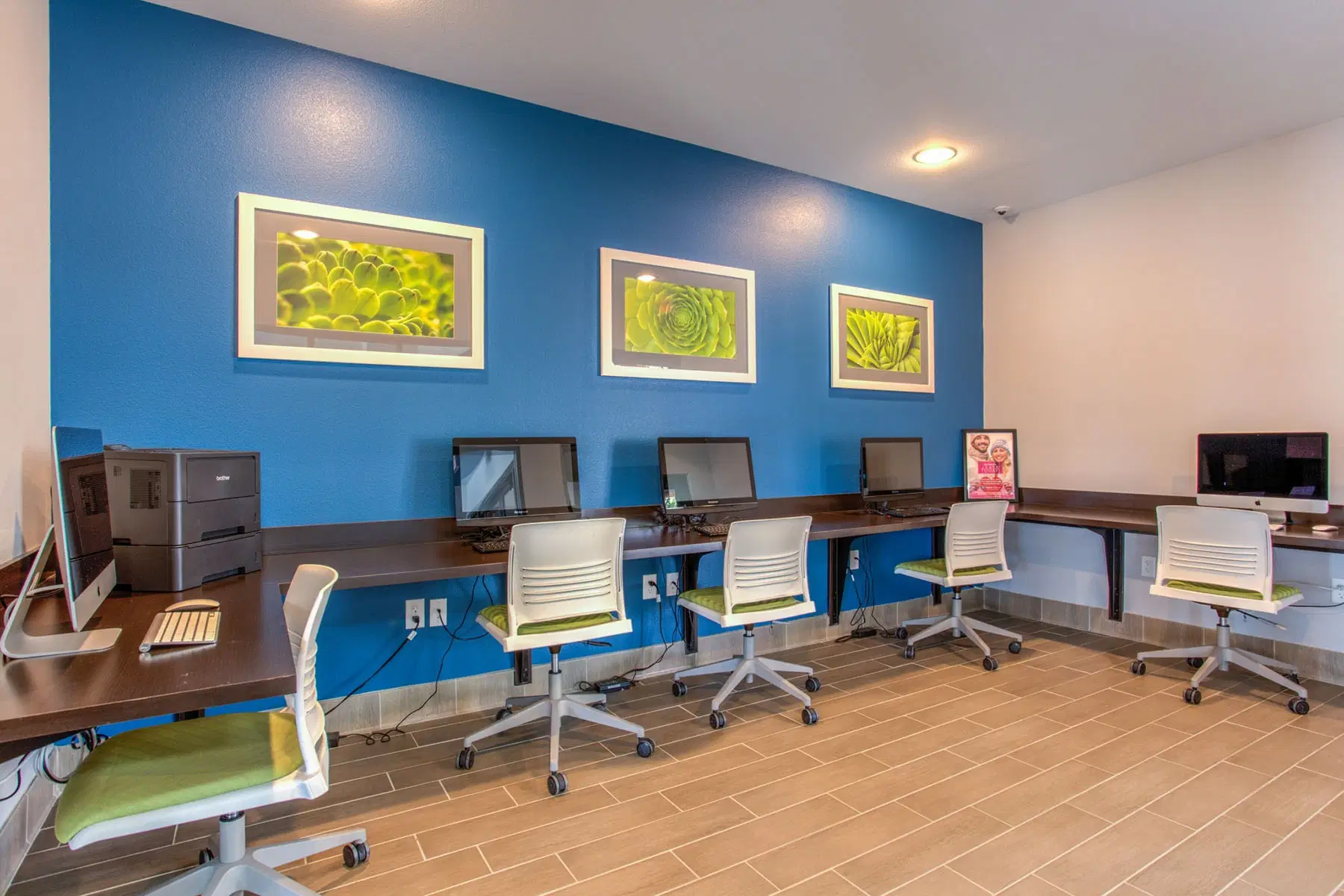 The Landing, College Station – Amenities