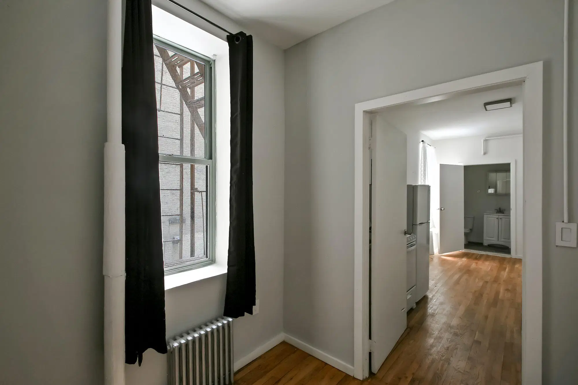 June Homes 10023, New York – #904: Columbus Circle