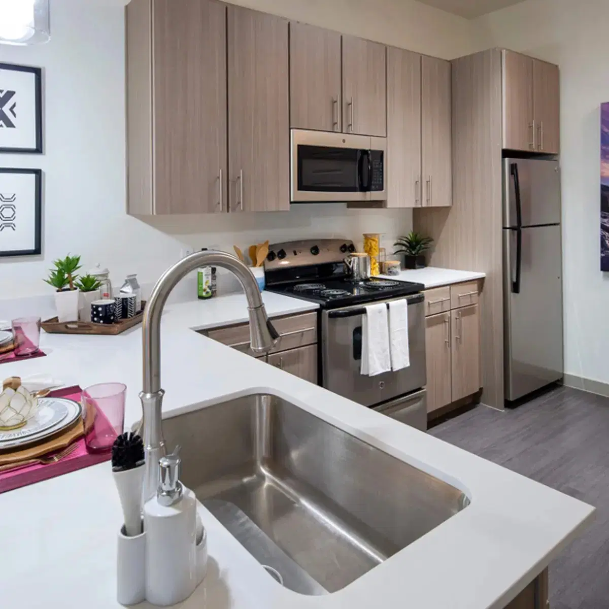 Aspire College Station, College Station – Kitchen