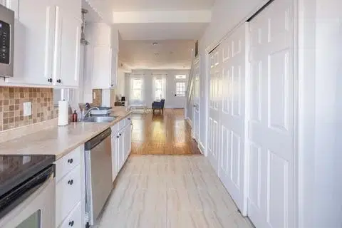June Homes 20002, Washington DC – Kitchen