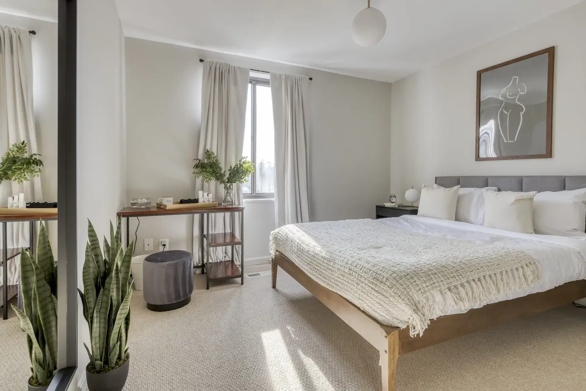 June Homes 20002, Washington DC – #288D: H Street