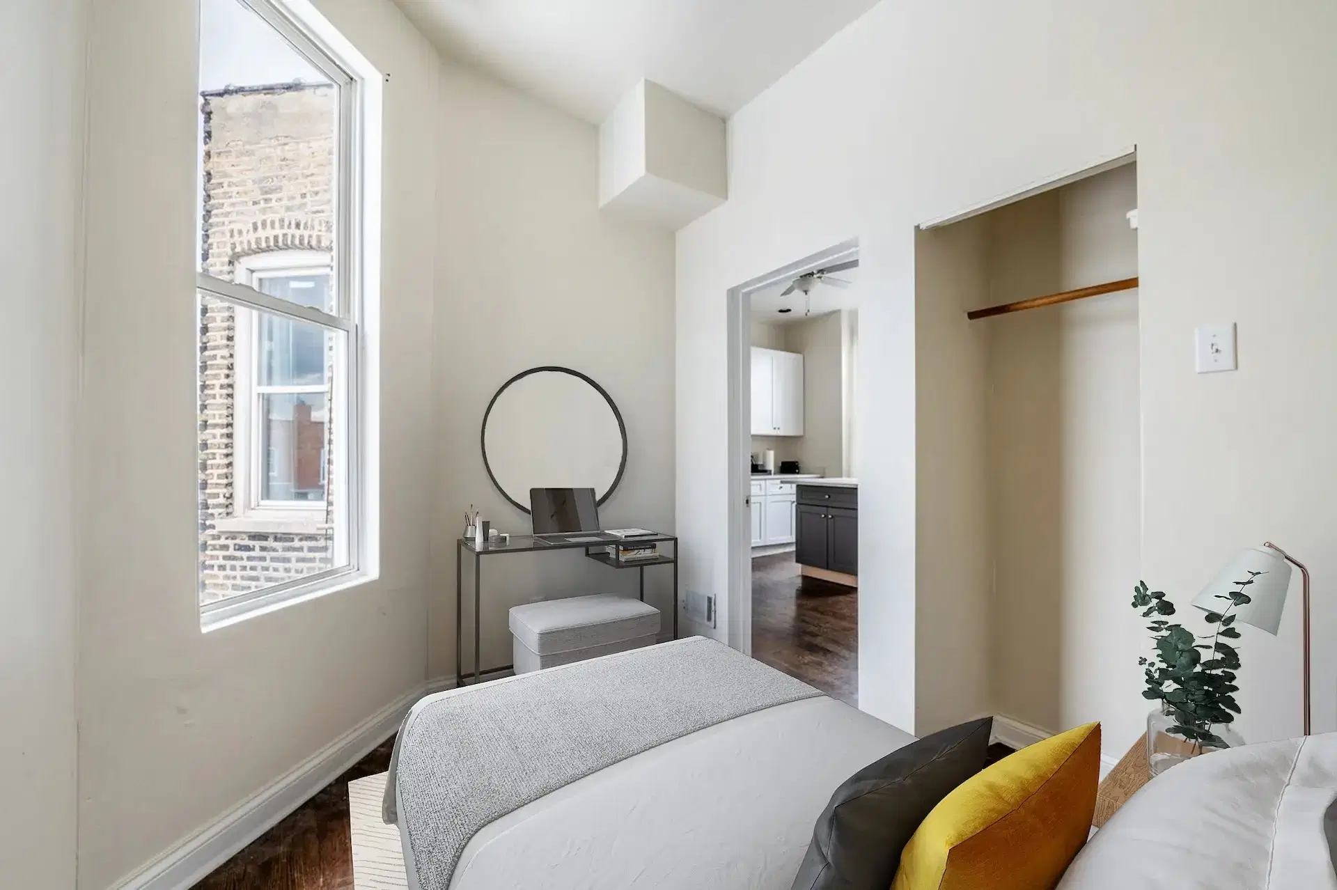 June Homes 60622, Chicago – #1512C: East Ukrainian Village
