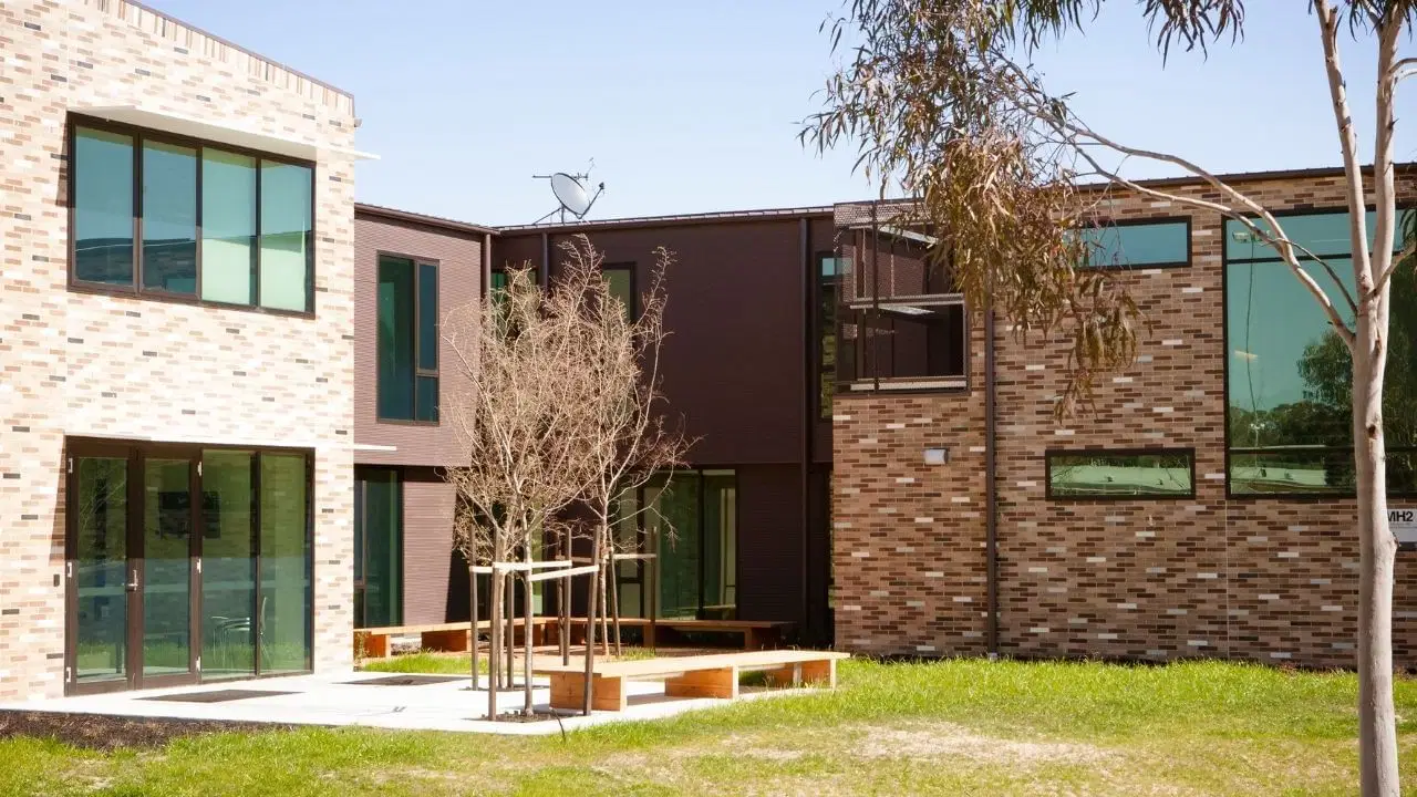 McFarlane's Hill Residences, Wodonga – Exterior