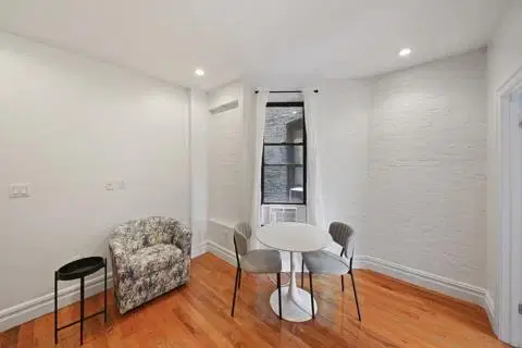 June Homes 10019, New York – Amenities