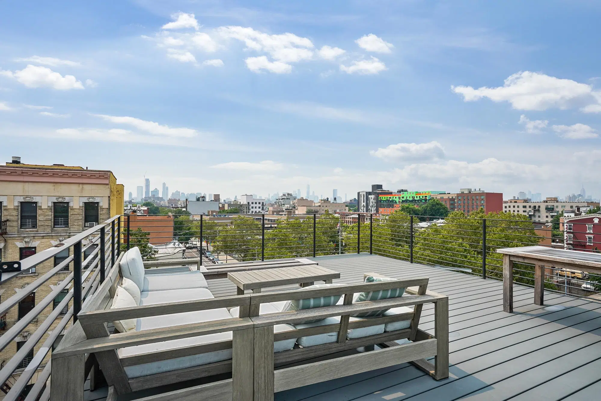 June Homes 11206, New York – Exterior
