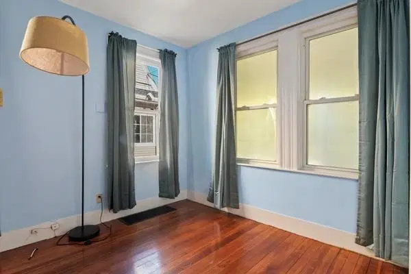 June Homes 02134, Boston – Room