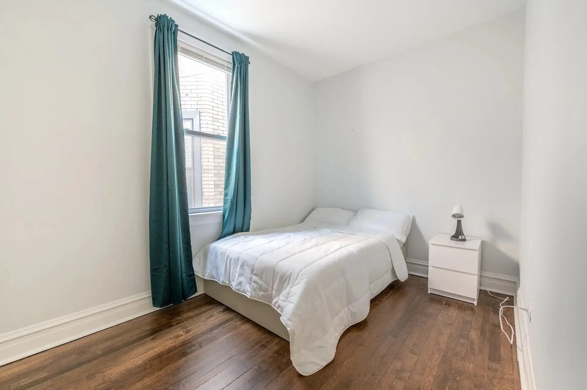 June Homes 60647, Chicago – #1488C: Logan Square