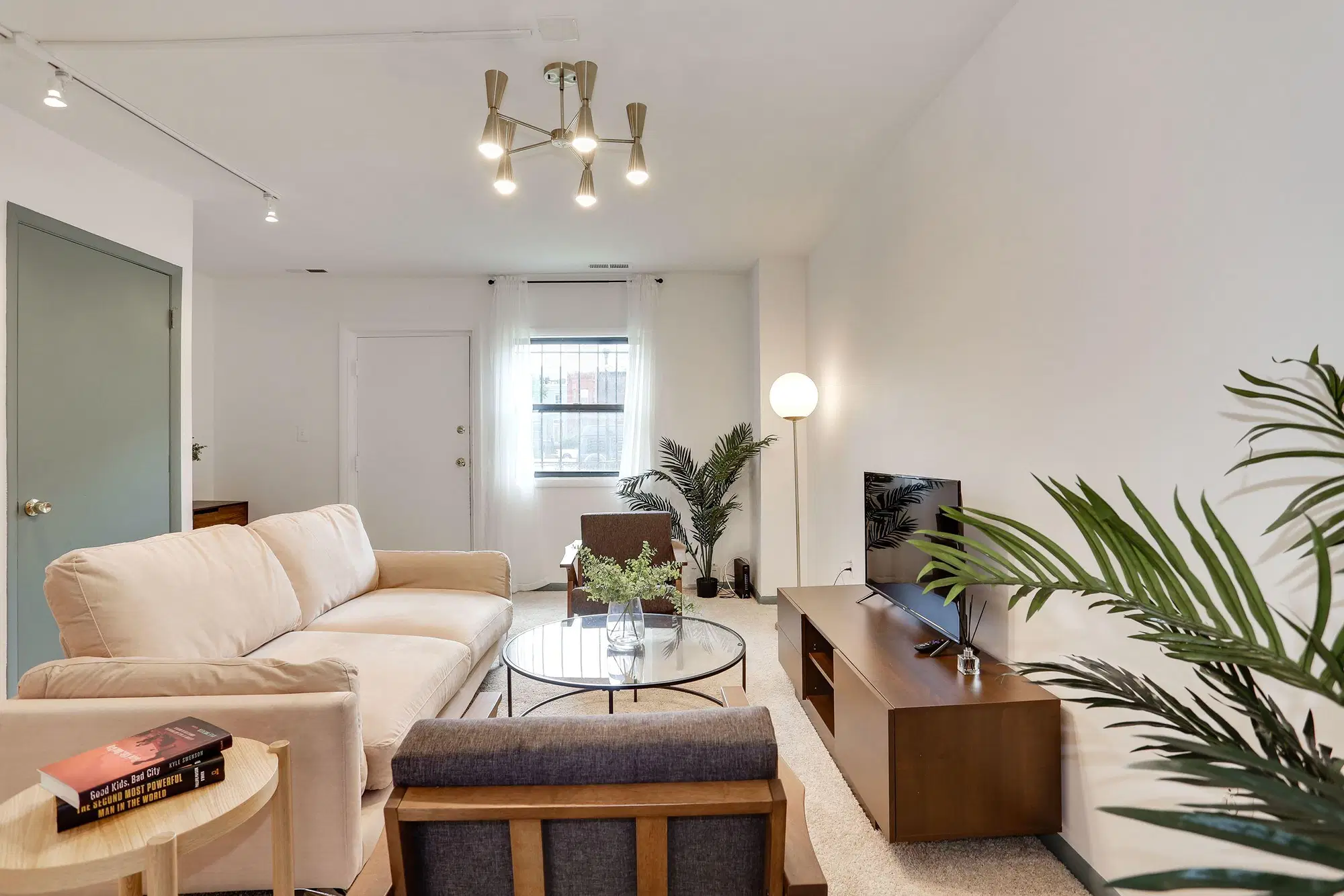 June Homes 20009, Washington DC – Common Area