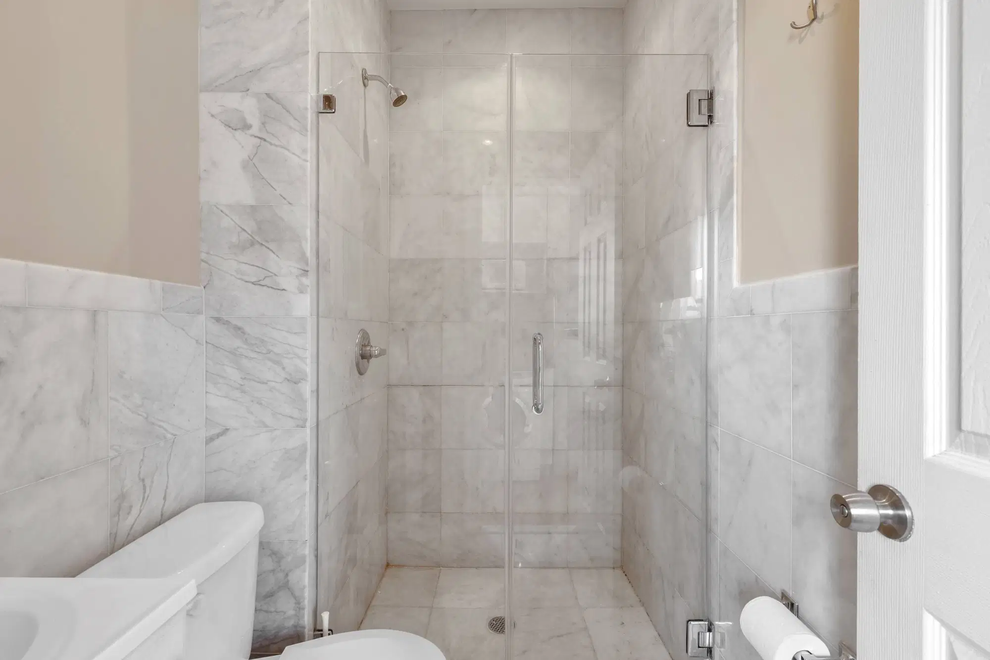 June Homes 10019, New York – #498A: Columbus Circle