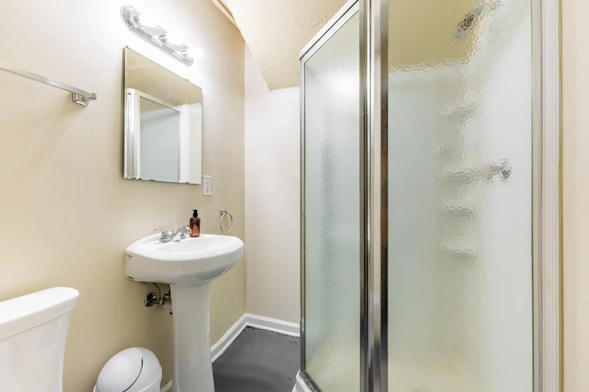 June Homes 20009, Washington DC – #1559B: Dupont Circle