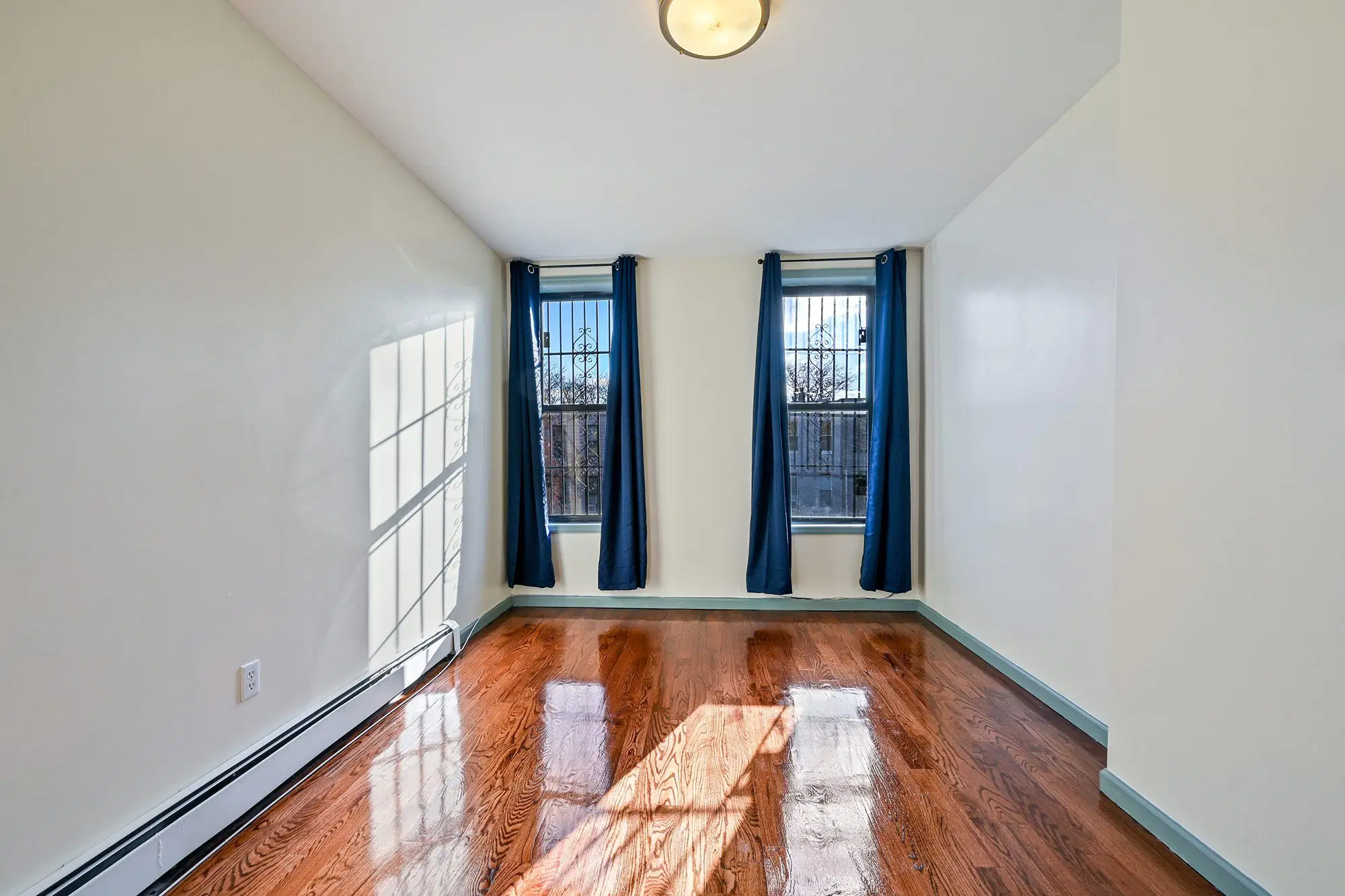 June Homes 11221, New York – #870: Bushwick