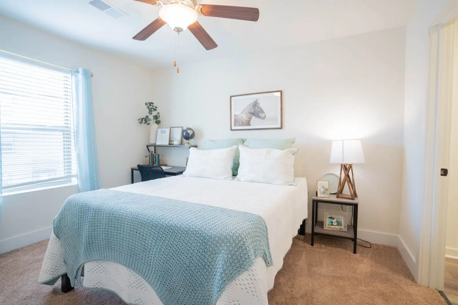 The Cottages at Illinois, Champaign – Stafford Room in 4 Bedroom 4.5 Bathroom