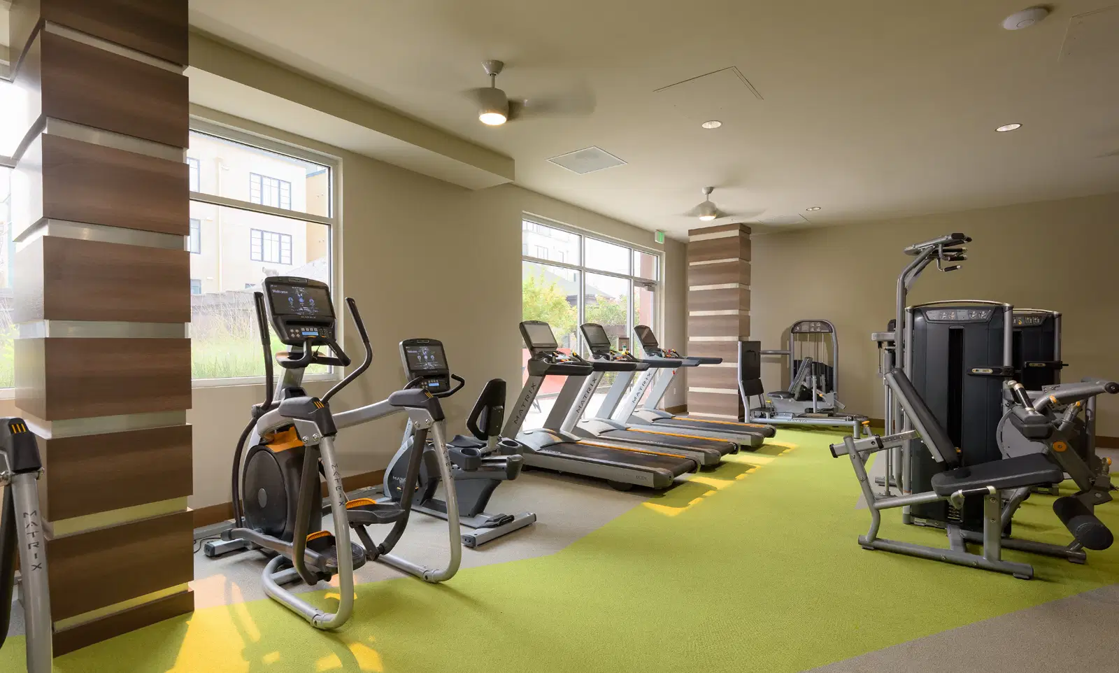 Stonefire Berkeley, Berkeley – Amenities