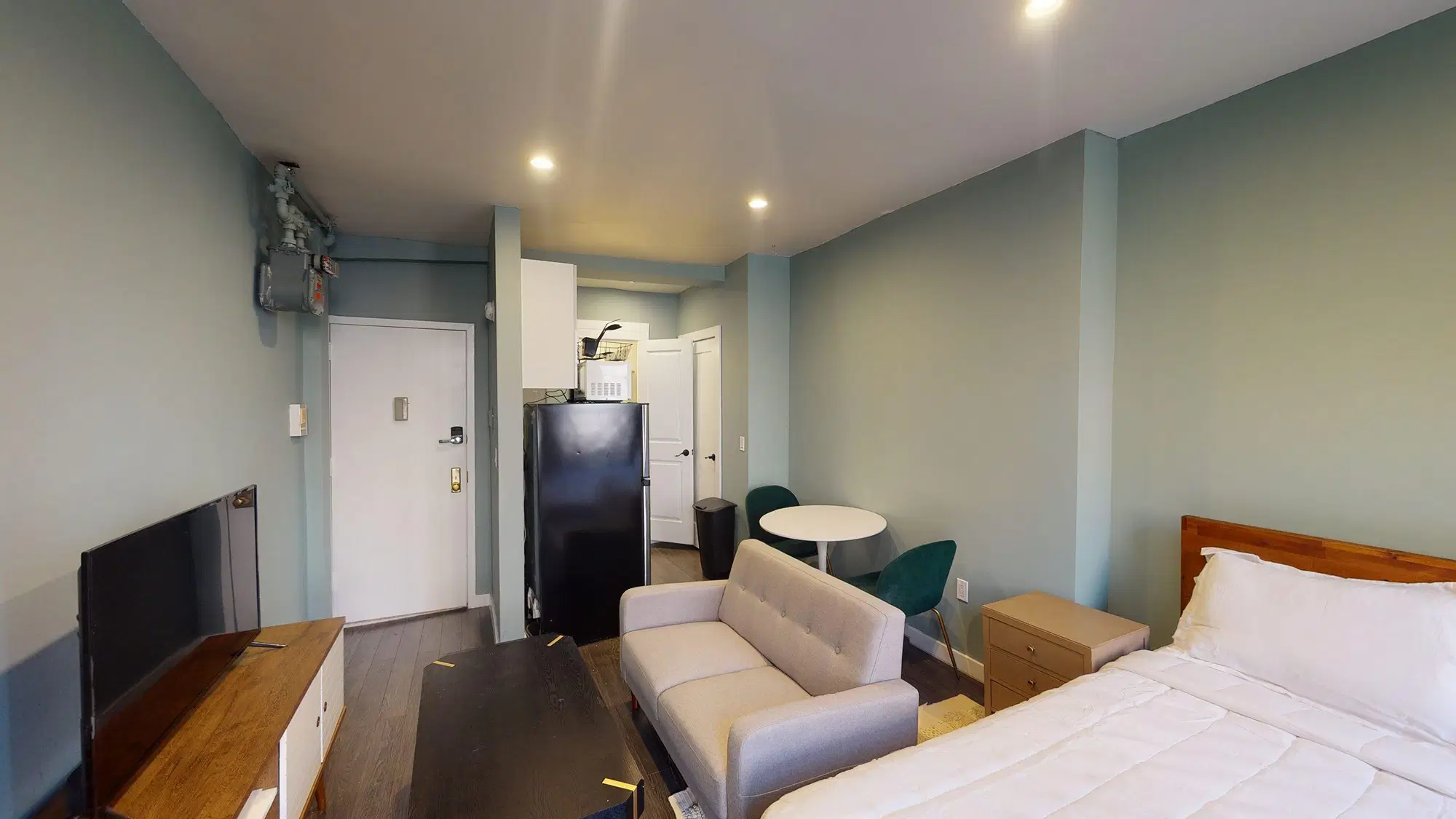 June Homes 10009, New York – #563: East Village on a flexible lease