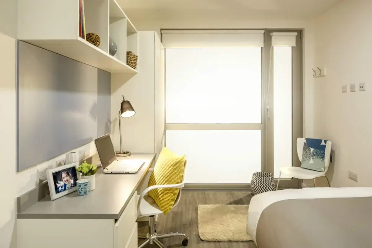 GoBritanya Lewisham Residence, London – Silver Studio - Street View | Lower Level